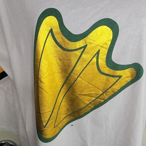 5th & Ocean Women's NWT Oregon Ducks Foil t-shirt large - Picture 2 of 7